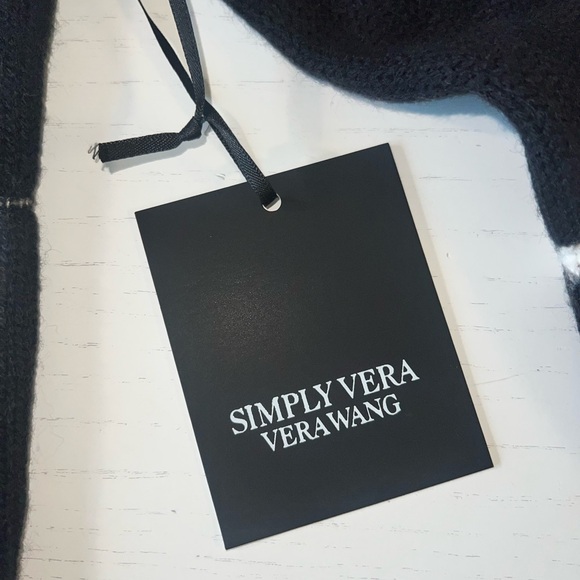 NEW 🖤🖤🖤with TAGS. Black and creamy white knit sweater, size m, beautiful sweater - Picture 5 of 14